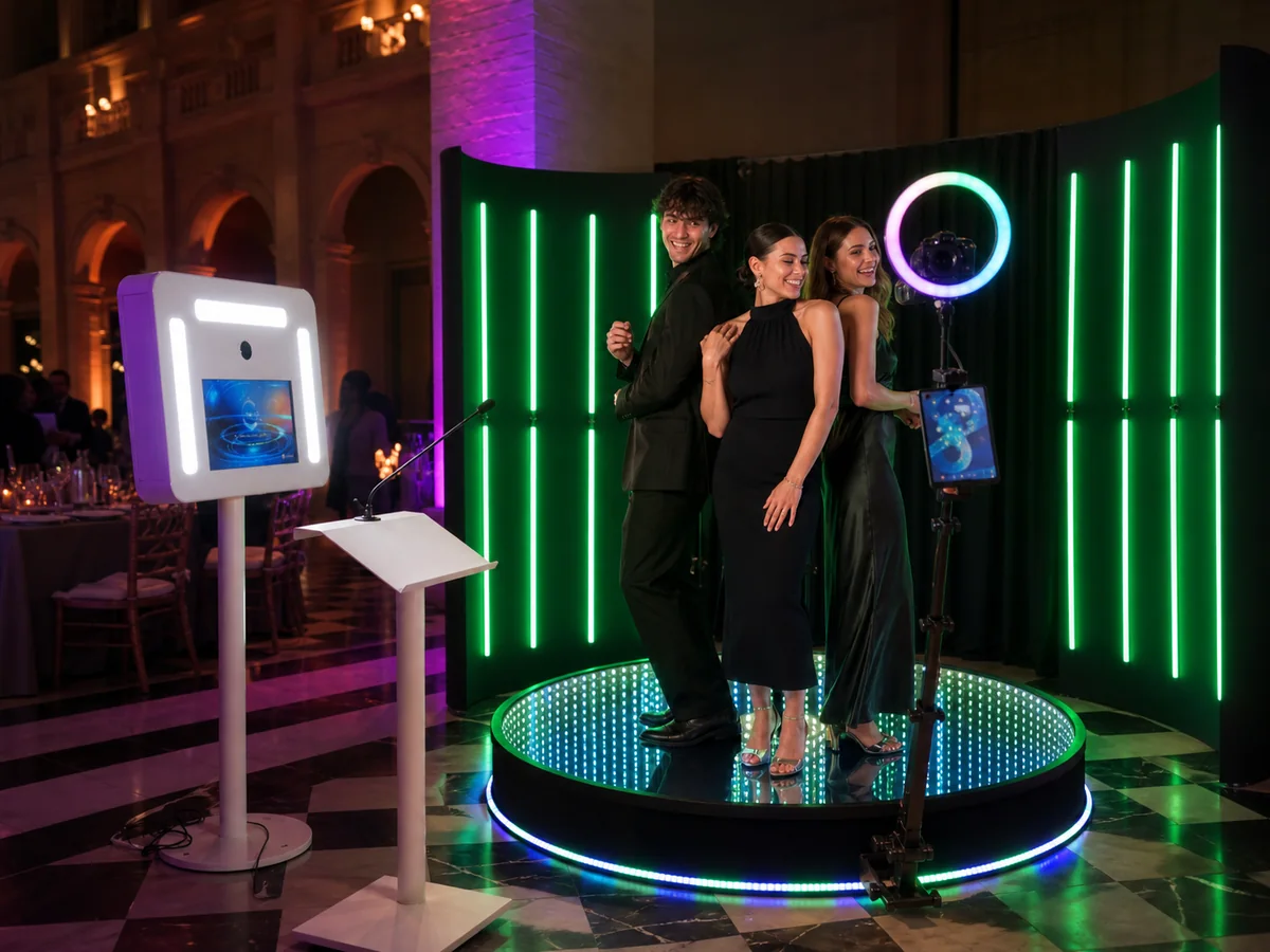360 Booth, livre d'or vidéo et fond LED réunis dans le Pack Immersion 360