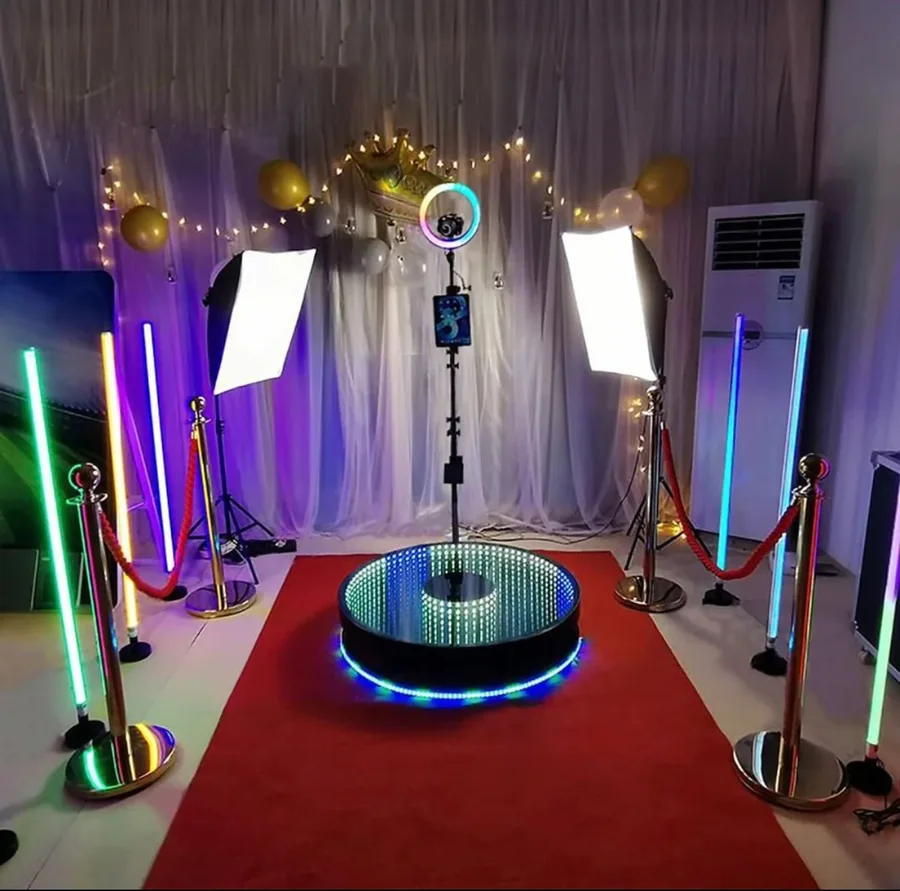 Plateforme vidéo 360 MySelfieBooth avec bras caméra et éclairages