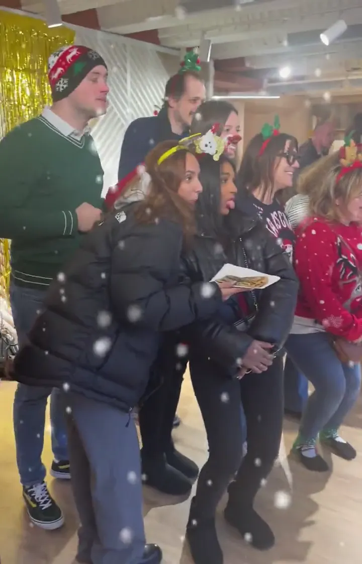 Le Photobooth transforme la soirée de Noël, aperçu d'une prestation réelle MySelfieBooth