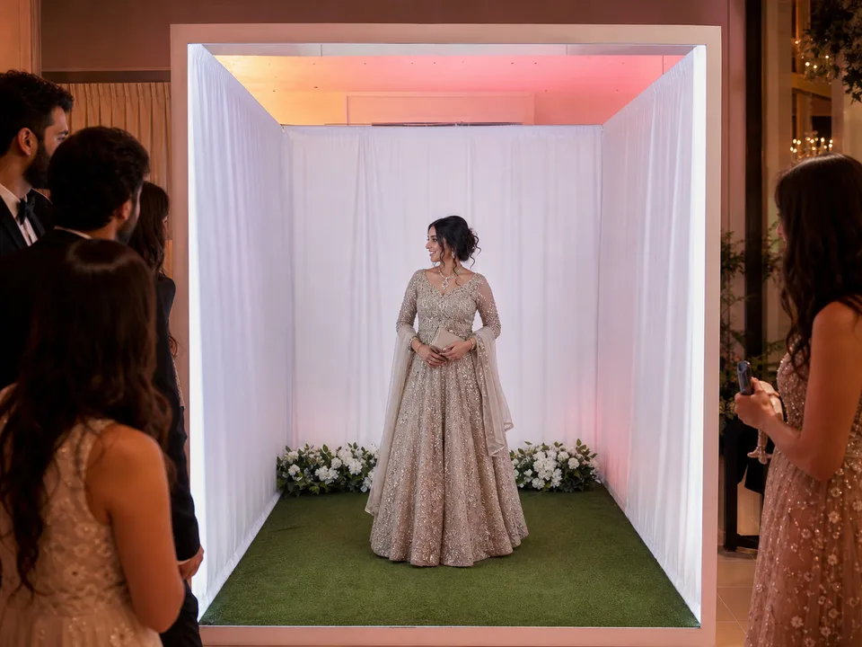 Portrait dans le couloir Vogue, création IA fidèle à une prestation réelle MySelfieBooth